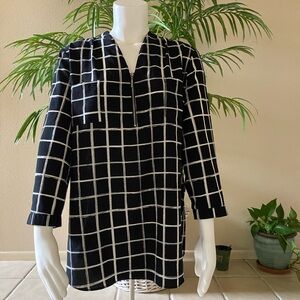 Black and white plaid zip up blouse
